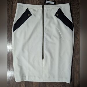 Worthington Womens Plus Polar Bear White W/ Black Accents Front Zipper Sz 16 NWT